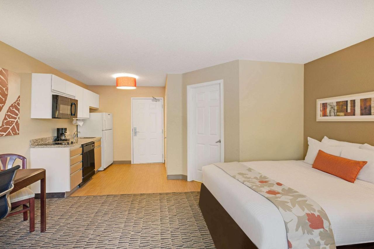 Mainstay Suites Detroit Farmington Hills Dış mekan fotoğraf