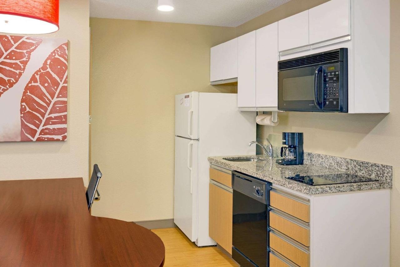 Mainstay Suites Detroit Farmington Hills Dış mekan fotoğraf