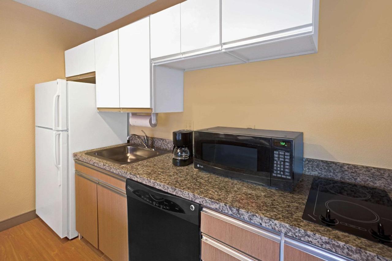 Mainstay Suites Detroit Farmington Hills Dış mekan fotoğraf